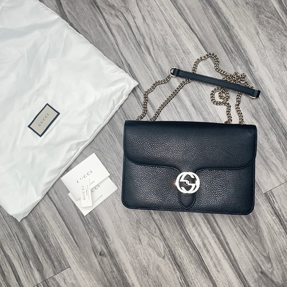 Gucci interlocking black w/ gold hardware double GG - Picture 2 of 15